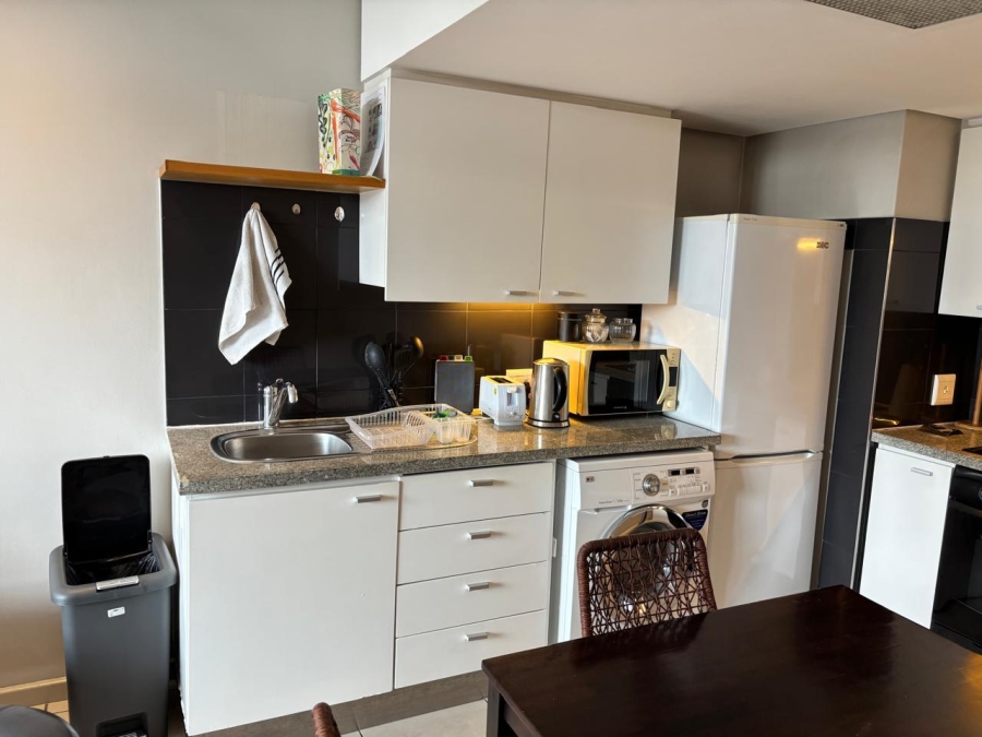 To Let 1 Bedroom Property for Rent in De Waterkant Western Cape